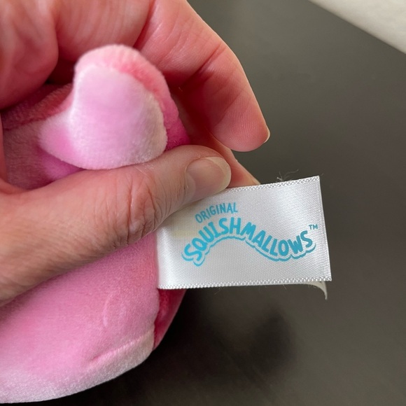 Squishmallows Aleka the Axolotl Pink Hearts Valentines 5” NWT - Picture 7 of 9